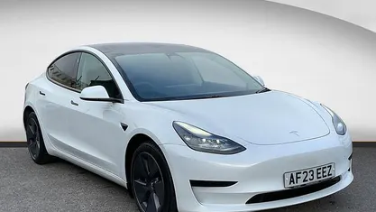 Used Tesla Model 3 RWD 208 kW (283 HP) 2023 White Sedan