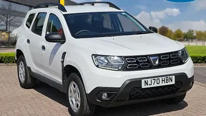 Used Dacia Duster Essentiel 101 HP (74 kW) 2020 White SUV
