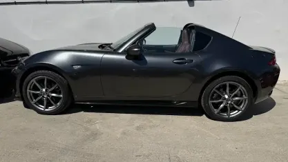 Used Mazda MX5 Inclusive 160 HP (117 kW) 2017 Grey Cabriolet