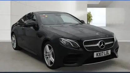 Gebraucht Mercedes E220 AMG Line Premium 194 PS (142 kW) 2020 Coupé