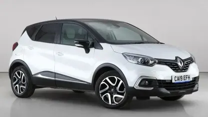 Used Renault Captur Iconic 90 HP (66 kW) 2019 White/black SUV