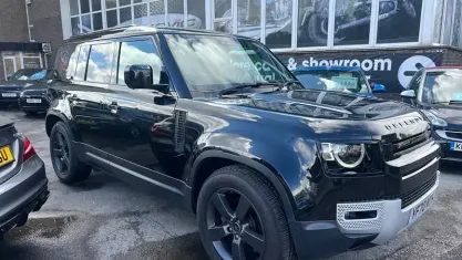 Used Land Rover Defender SE 300 HP (220 kW) 2020 Black SUV
