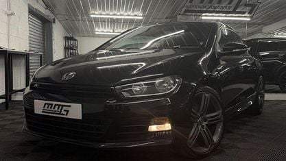 Usado VW Scirocco R-line 150 HP (110 kW) 2017 Preto Coupé