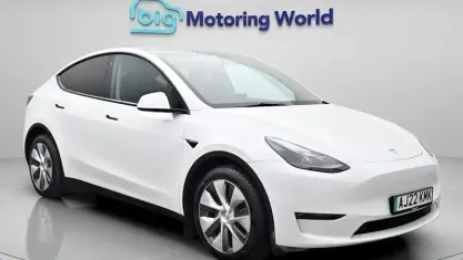 Used Tesla Model Y Long Range AWD 378 kW (514 HP) 2022 White SUV