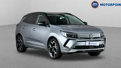 Gebraucht Vauxhall Grandland X Ultimate 131 PS (96 kW) 2024 Grau SUV