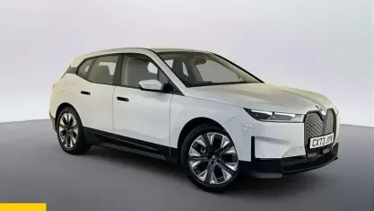 Usado BMW iX Sport Line 239 kW (326 CV) 2023 Blanco SUV