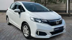 Platinum white Used 2020 Honda Jazz SE Hatchback | £11,995 (Fair price)
