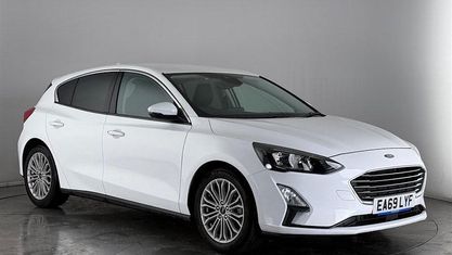 Begagnad Ford Focus Titanium X 125 HK (91 kW) 2019 Vit Halvkombi