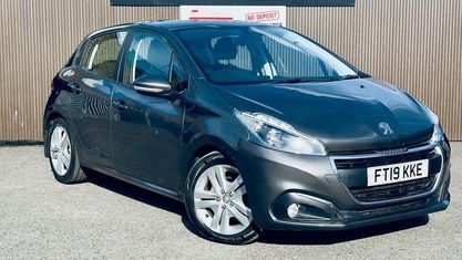 Second-hand Peugeot 208 Active 101 CP (74 kW) 2019 Gri Hatchback