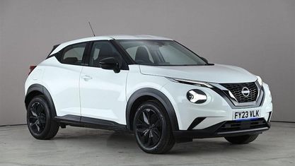 Używany Nissan Juke Acenta 114 KM (83 kW) 2023 Biały SUV