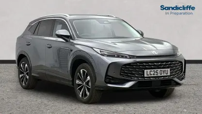 Used MG HS Trophy 170 HP (125 kW) 2024 Metallic  hampstead grey SUV