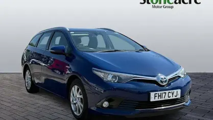 Used Toyota Auris Touring Sports Business Edition 136 HP (100 kW) 2017 Estate