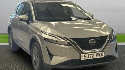 Used Nissan Qashqai Acenta Premium 140 HP (102 kW) 2023 Silver SUV