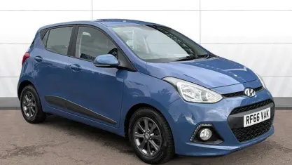 Used Hyundai i10 Premium 87 HP (63 kW) 2016 Blue Hatchback