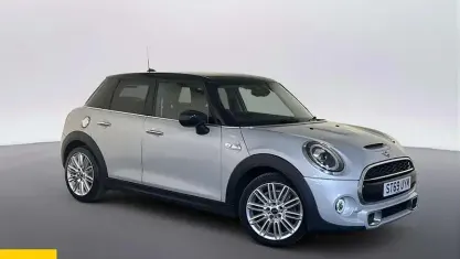 Used Mini Cooper S Exclusive 192 HP (141 kW) 2019 Silver Hatchback