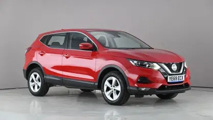 Used Nissan Qashqai Acenta Premium 140 HP (102 kW) 2019 Red SUV