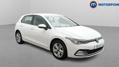 Used VW Golf VIII Life 131 HP (96 kW) 2024 White Hatchback