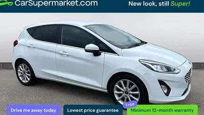 Used Ford Fiesta Titanium 125 HP (91 kW) 2021 White Hatchback