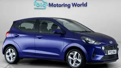 Used Hyundai i10 SE 67 HP (49 kW) 2023 Blue Hatchback