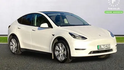 Used 2023 Tesla Model Y RWD SUV | £26,199 (Fair price)