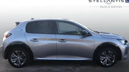 Grey Used 2022 Peugeot e-208 Allure Premium Hatchback | £12,857 (Fair price)