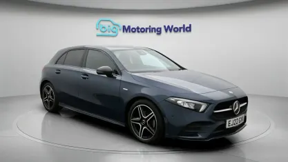 Used Mercedes A180 Executive 136 HP (100 kW) 2022 Blue Hatchback