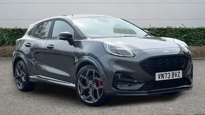 Käytetty Ford Puma ST 200 HP (147 kW) 2023 Harmaa Katumaasturi