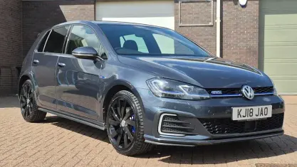 Used VW Golf VII Advance 204 HP (150 kW) 2020 Hatchback