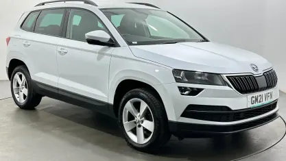 Used Skoda Karoq SE 150 HP (110 kW) 2021 White SUV