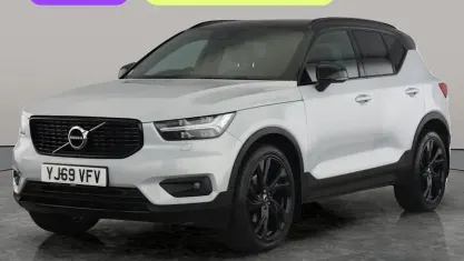 Używany Volvo XC40 R-Design Pro 190 KM (139 kW) 2019 Srebrny SUV