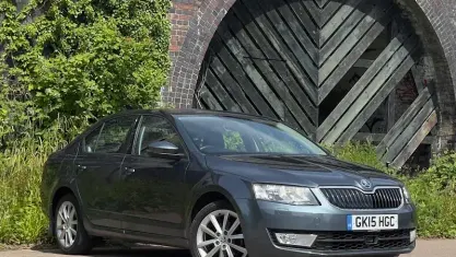 Used Skoda Octavia Elegance 105 HP (77 kW) 2015 Estate