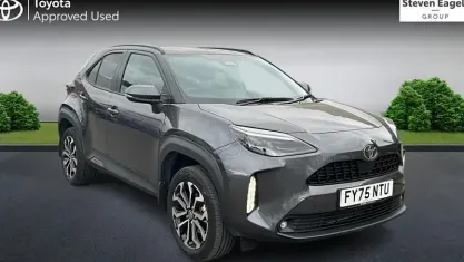 Used Toyota Yaris Cross Design 131 HP (96 kW) 2025 Grey SUV
