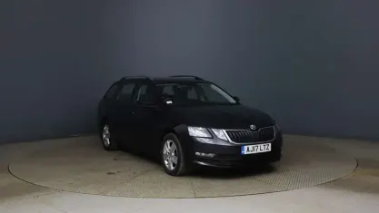 Used Skoda Octavia SE 116 HP (85 kW) 2019 Estate