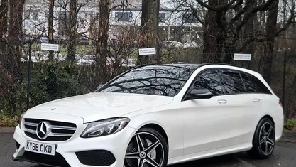 Used Mercedes C250 AMG line 204 HP (150 kW) 2018 White Estate