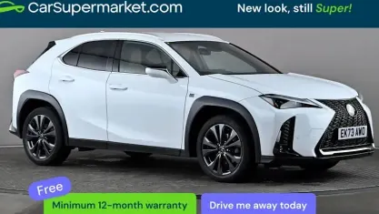 Usado Lexus UX 250h Sport Design Packet 184 HP (135 kW) 2023 Branco SUV