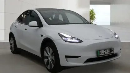 Used Tesla Model Y RWD 219 kW (299 HP) 2023 White SUV