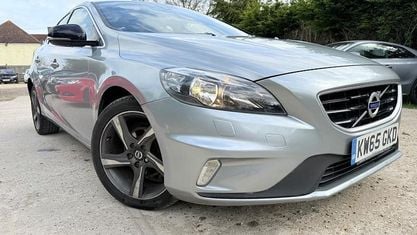 Usado Volvo V40 R-Design 120 HP (88 kW) 2015 Prateado Citadino