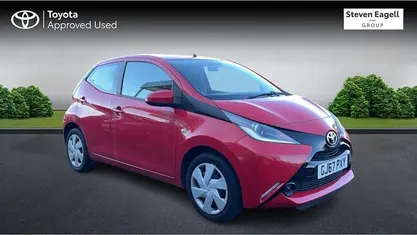 Used Toyota Aygo X-play 69 HP (50 kW) 2018 Hatchback