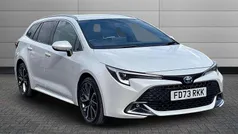 Platinum pearl white Used 2023 Toyota Corolla Sport Estate | £25,199 (Fair price)