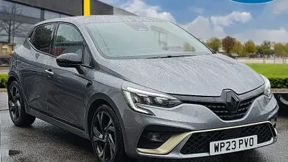 Used Renault Clio Engineered 145 HP (106 kW) 2023 Grey Hatchback