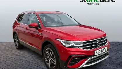 Used VW Tiguan Allspace Elegance 150 HP (110 kW) 2024 Red SUV