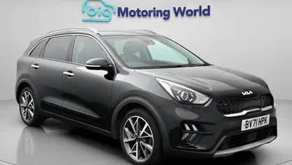 Usado Kia Niro 141 HP (103 kW) 2022 Preto SUV