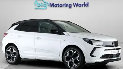 Used Vauxhall Grandland X Ultimate 131 HP (96 kW) 2023 White SUV