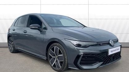 Second-hand VW Golf VIII Black Edition 150 CP (110 kW) 2025 Hatchback