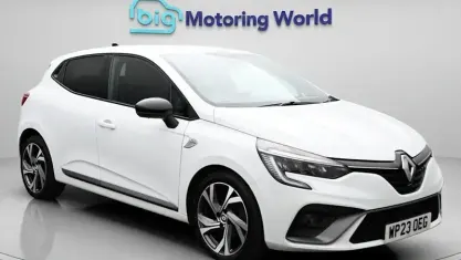 Used Renault Clio RS Line 90 HP (66 kW) 2023 White Hatchback