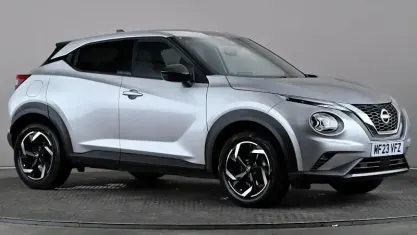 Used Nissan Juke N-Connecta 114 HP (83 kW) 2023 Silver SUV