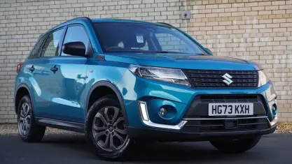 Begagnad Suzuki Vitara 129 HK (94 kW) 2023 Turkos SUV