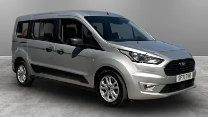 Used Ford Tourneo Zetec 120 HP (88 kW) 2021 Estate