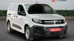 White New 2024 Vauxhall Combo S MPV | £15,245 (Super price)