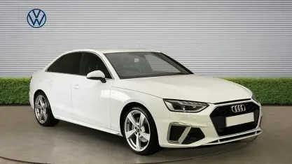Używany Audi A4 S-Line 204 KM (150 kW) 2024 Biały Sedan/Limuzyna